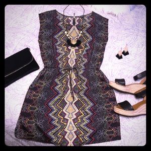 Patterned, sleeveless, dress (short)